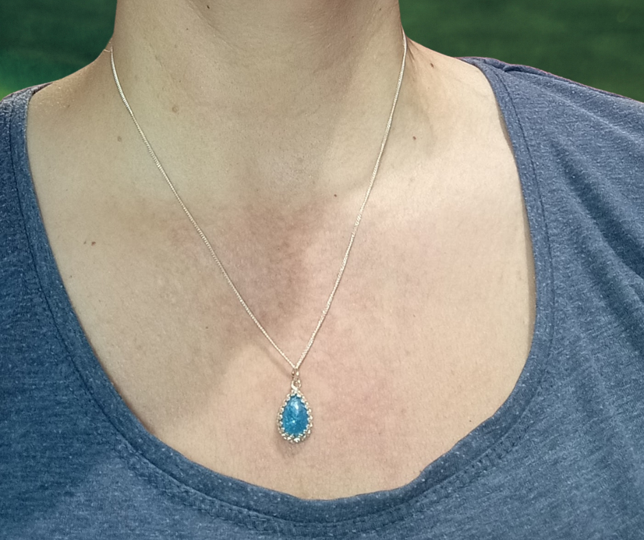 Vintage Filigree Teardrop Ashes Memorial Necklace – Handmade Remembrance Jewellery