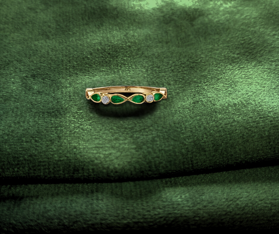 14ct Gold Infinity Half Eternity Ashes Ring – Memorial Keepsake