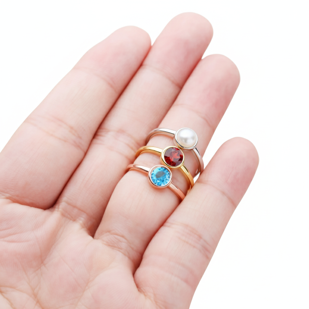 14ct gold ashes memorial rings on model with round solitaire stone