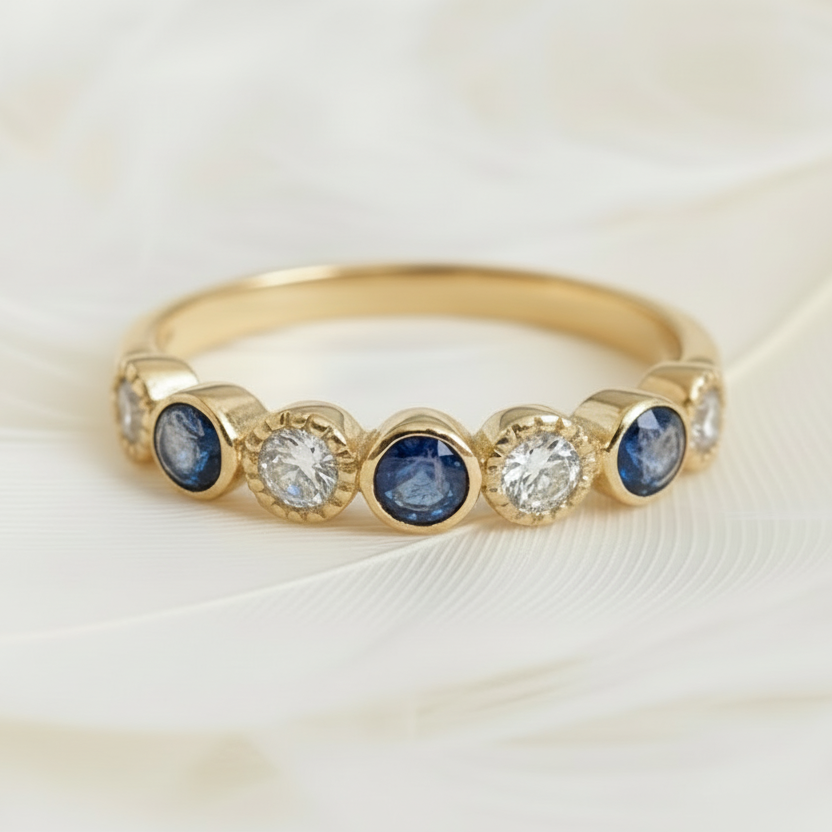 14ct Gold ashes memorial ring set with diamond