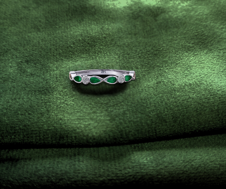 14ct Gold Infinity Half Eternity Ashes Ring – Memorial Keepsake