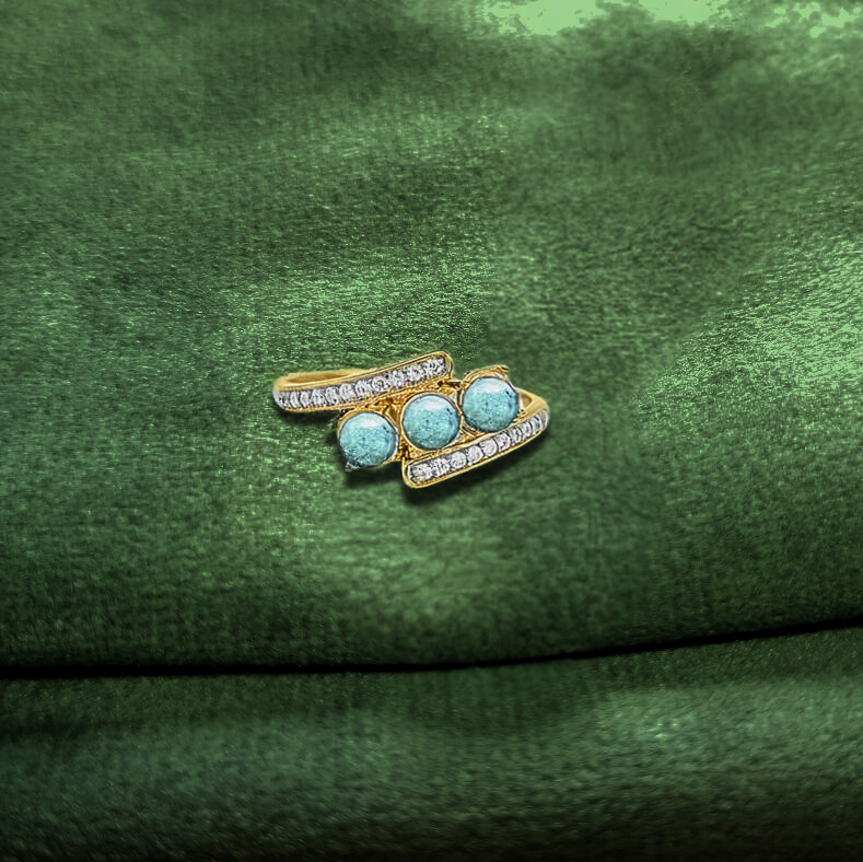 14ct yellow gold trilogy ashes ring